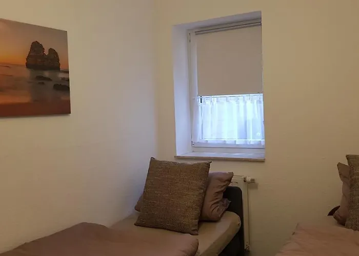 Happy 탄게르문데